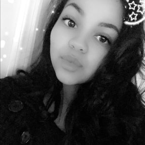 Meet your Posher, Ingrid